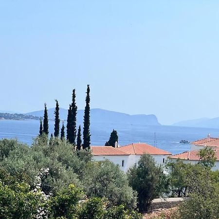 Oltremare Inn Spetses Town Exterior photo