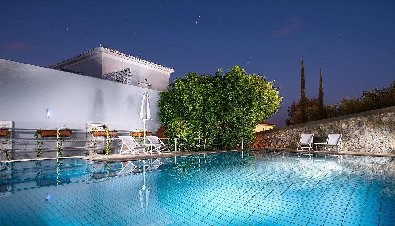 Oltremare Inn Spetses Town Exterior photo